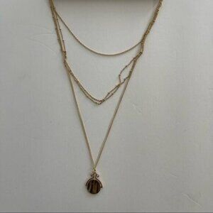 Gold Tone hain Link Coin Disc Necklace